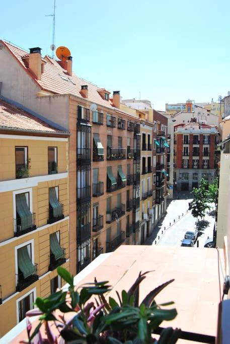 El Apartamento En Opera Palacio Real Madrid Exterior photo