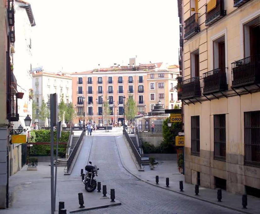El Apartamento En Opera Palacio Real Madrid Exterior photo